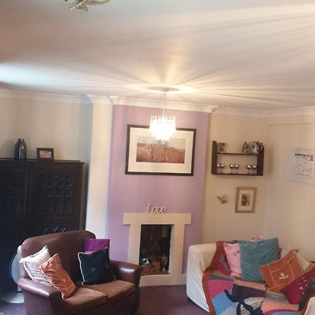Great Rooms In An Uber Cool Flat! London Bridge Bagian luar foto