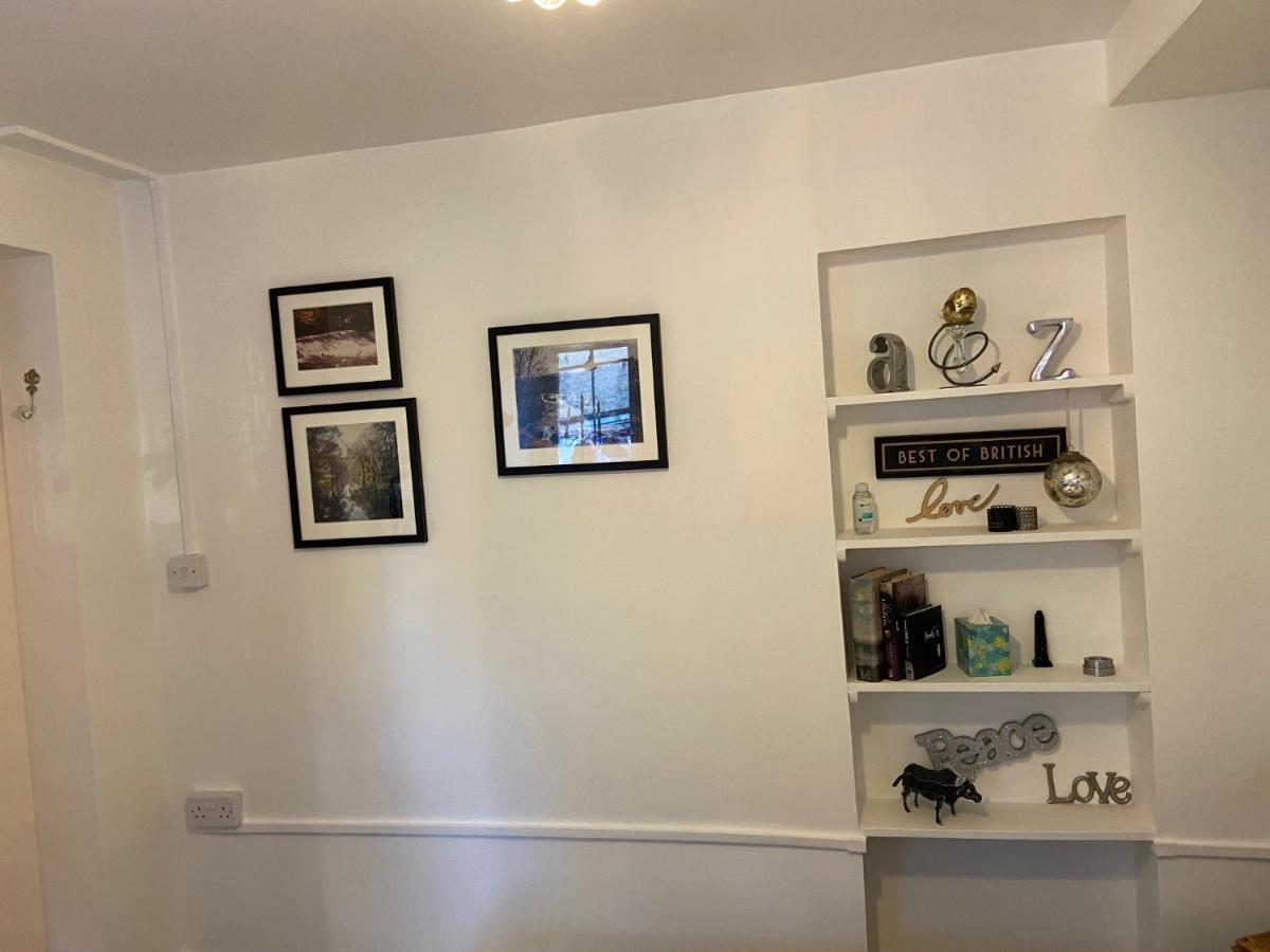 Great Rooms In An Uber Cool Flat! London Bridge Bagian luar foto