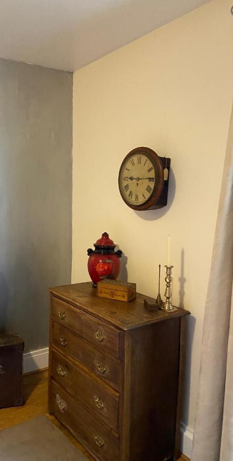 Great Rooms In An Uber Cool Flat! London Bridge Bagian luar foto