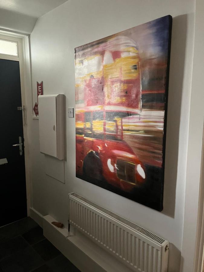 Great Rooms In An Uber Cool Flat! London Bridge Bagian luar foto